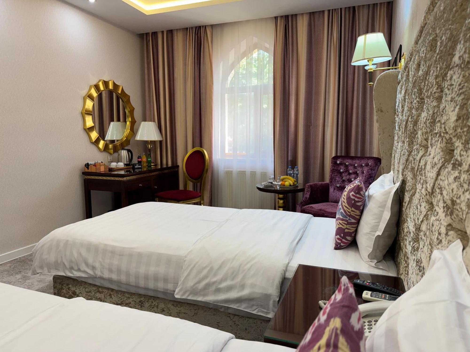 Emirhan Hotel Samarkand Exterior foto